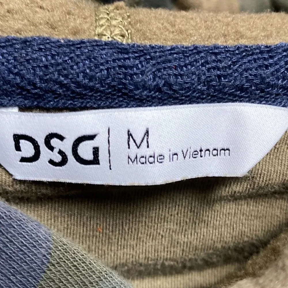 DSG Camouflage Hoodie Sweatshirt Size Medium